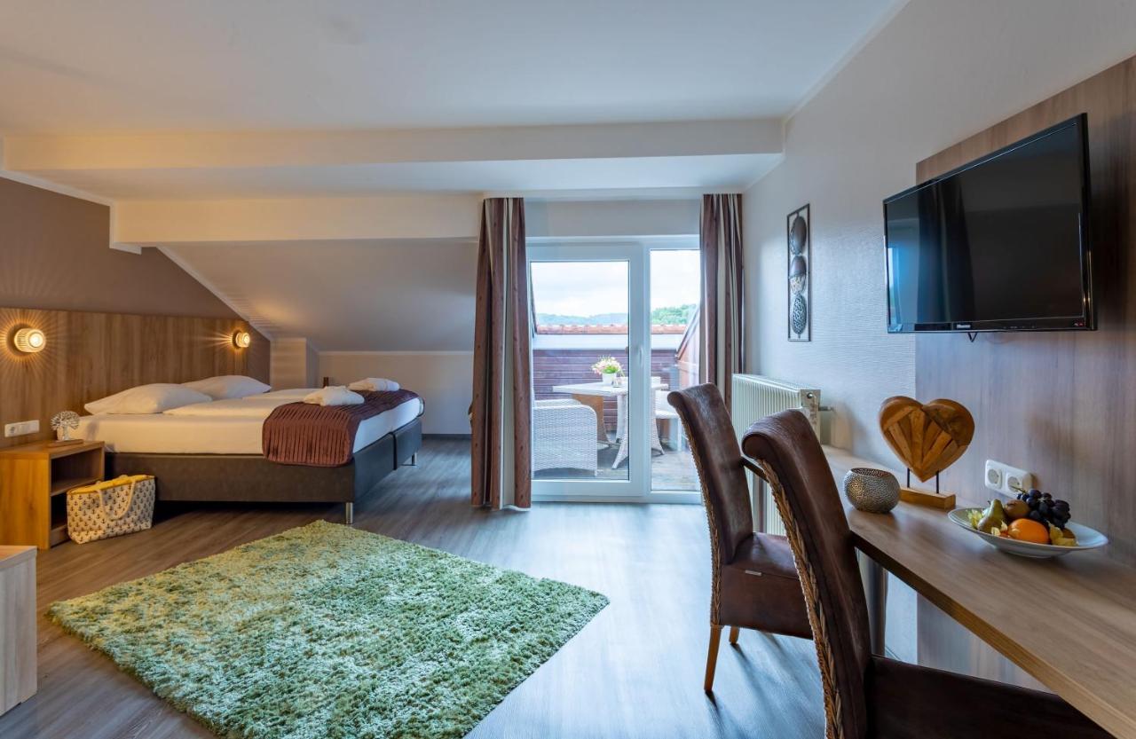 Rhoen Hotel 3*