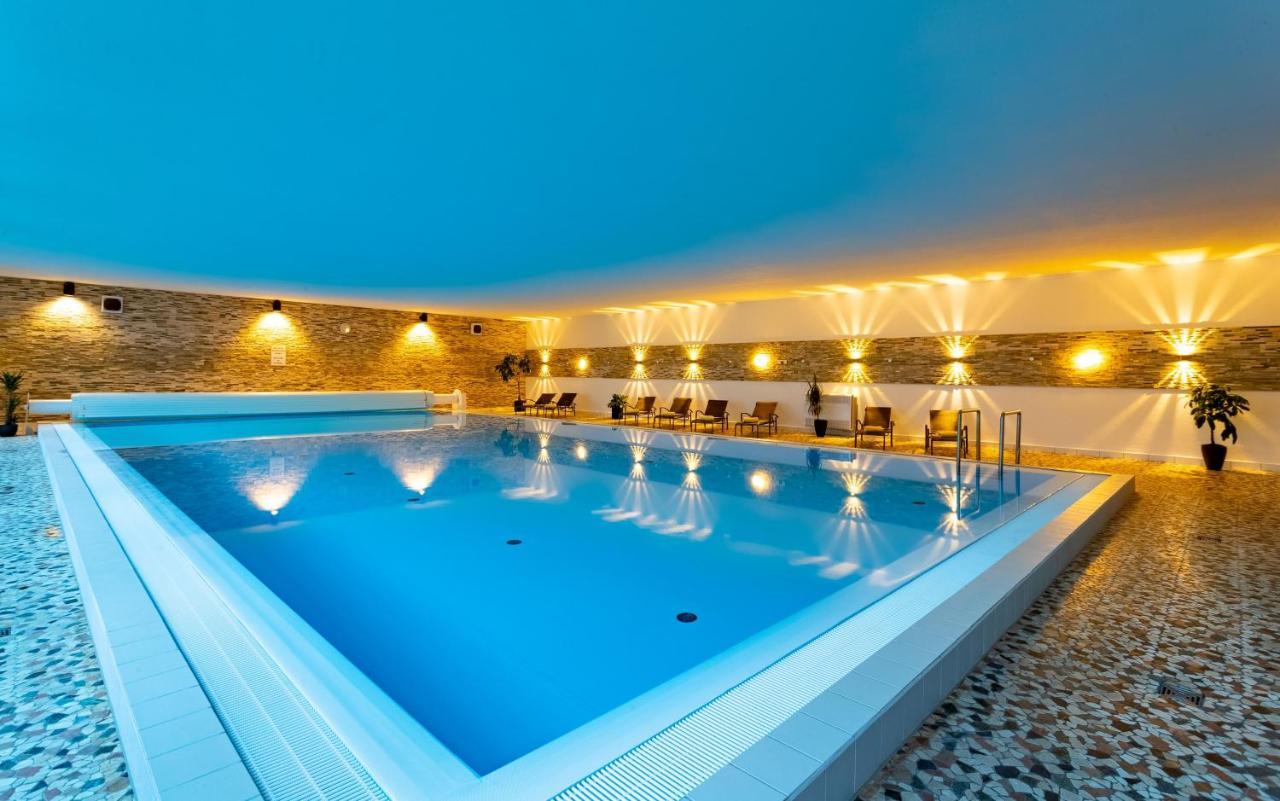 Hotel Rhoen 3*